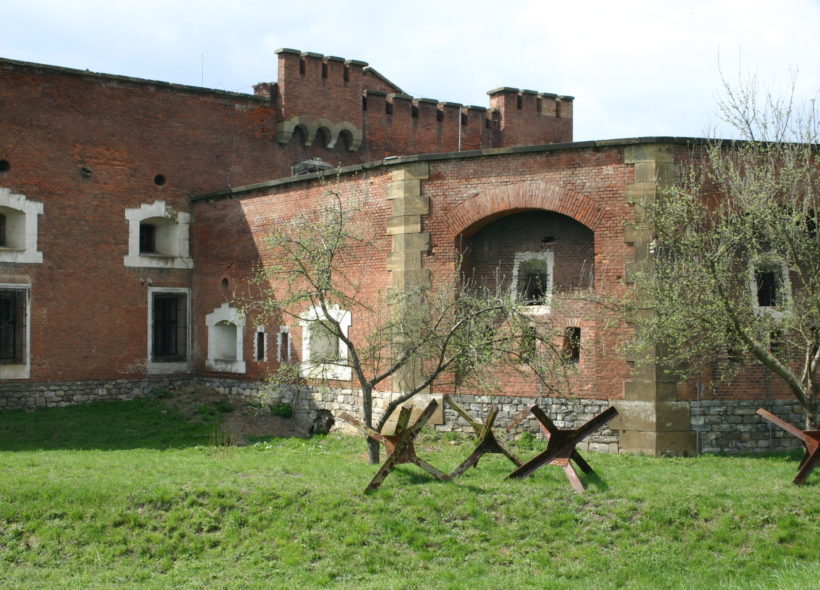 fort2-blanka