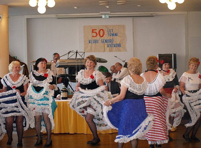Zlínské seniorky oslavovali v hotelu Moskva výročí svého založení. Foto: MMZ.