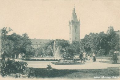 Historický snímek Karlova náměstí