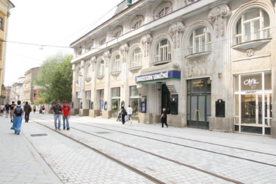 Muzeum umění počítalo s tím, že ošklivou proluku v Denisově ulici zaplní nová budova.