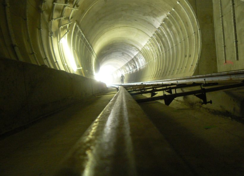 Tunel mezi Střížkovem a Prosekem. 