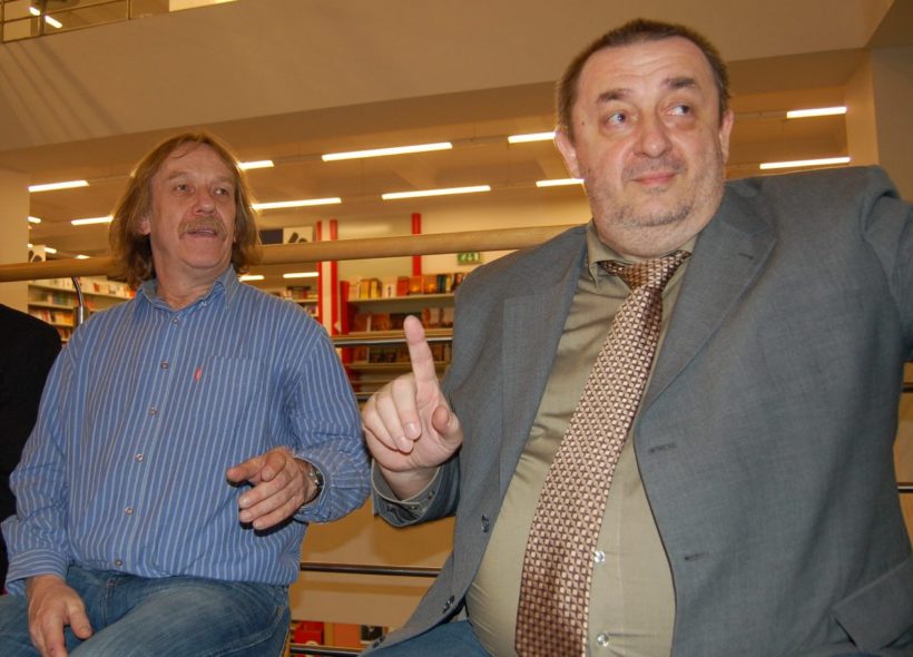 Luděk Golat (vpravo) s Jaromírem Nohavicou. 