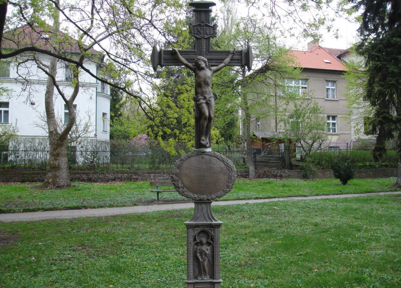 Kříž na památku obětí bitvy u Štěrbohol