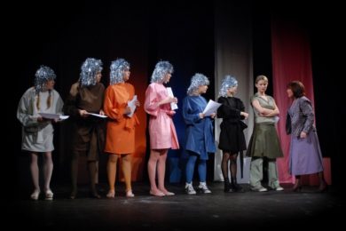 Hdebními či divadelními kousky mohou občané zkvalitnit kulturní život v Újezdu na Lesy
