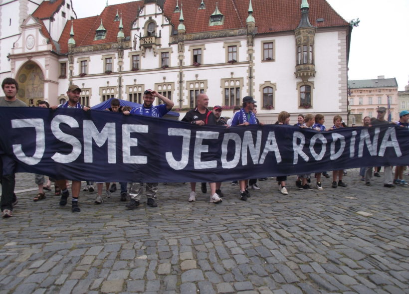 Fandové Sigmy dali v pátek v Olomouci najevo, že budou klub podporovat, ať už dopadne jednání disciplinární komise jakkoliv. 