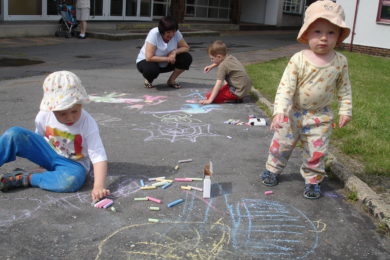 Na Malování na chodníku dorazily především děti předškolního věku