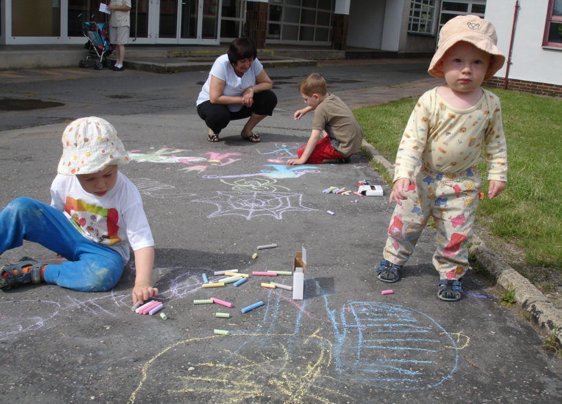 Na Malování na chodníku dorazily především děti předškolního věku