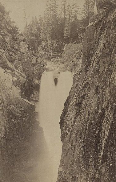 Vodopád Reichenbach na snímku z roku 1882. 
