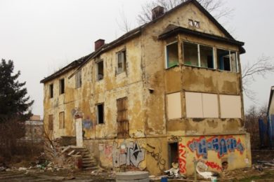 Dům v Křižíkově ulici 11, který bude začátkem příštího týdne stržen. 