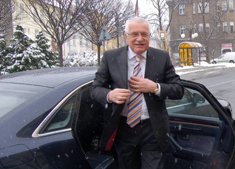 Václav Klaus během své návštěvy Ostravy v únoru 2009. 