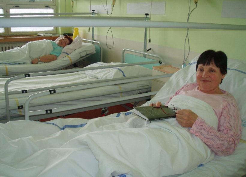 Nové postele už slouží pacientům ortopedického oddělení.