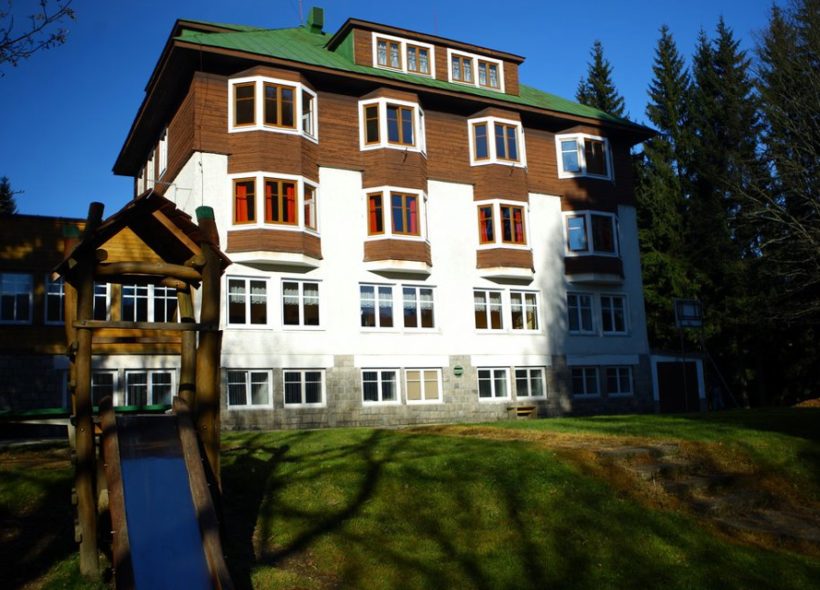 Dětská ozdravovna ve Špindlerově mlýně - Bedřichově. 