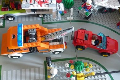 Lego-Tow-Truck_