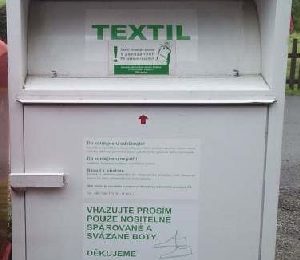 Kontejner na textil (ilustrační foto)