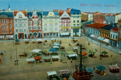 Centrální ostravské náměstí (dnešní Masarykovo) v roce 1917. 