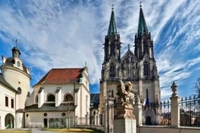 Olomouc je skrytým klenotem podle cestovatelského průvodce Lonely Planet. Totéž si myslí i lidé v anketě. 