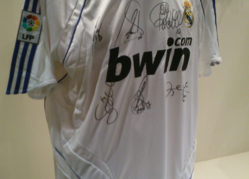 V Olomouci je k vidění například dres Realu Madrid, kde je podepsán mimo jiné slavný Ronaldo.