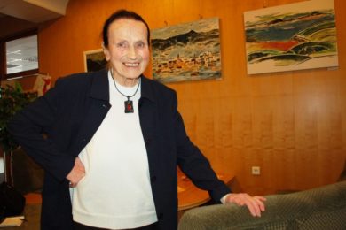 Malířka Leda Pešatová během zahájení výstavy v kině Vlast v Místku. 