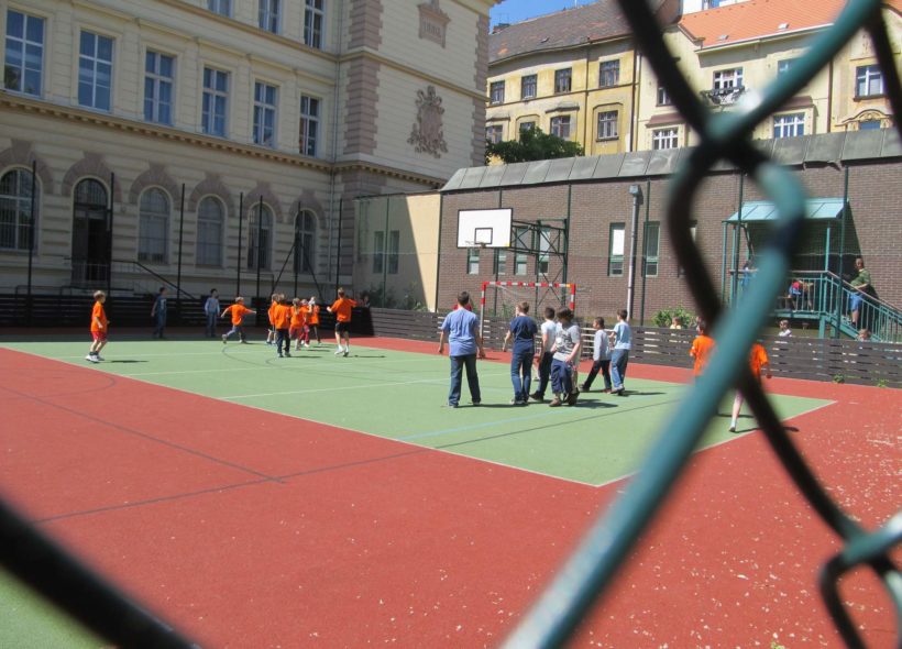Školy a školky Prahy 7 zajistí program pro děti, které nebudou moci zůstat doma.