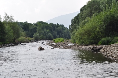 Řeka Ostravice, která bude opět o něco čistší díky nově dokončené kanalizaci. 