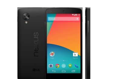 Nový Nexus 5 bude k dostání v černém a bílém provedení.