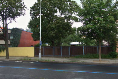 Budova bývalé knihovny na Ortenově náměstí se změní v mateřskou školku.