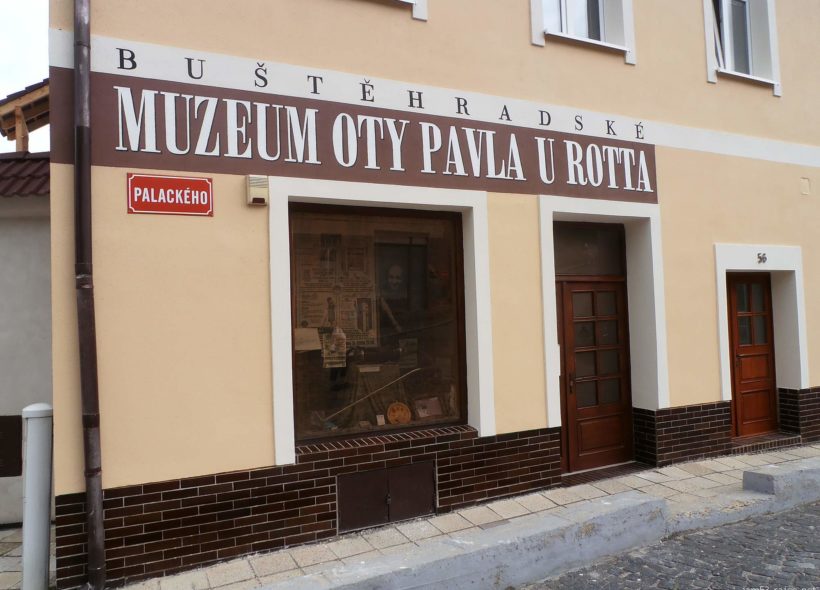 V Muzeu Oty Pavla můžete vidět třeba historický psací stroj, na kterém spisovatel sám pracoval.