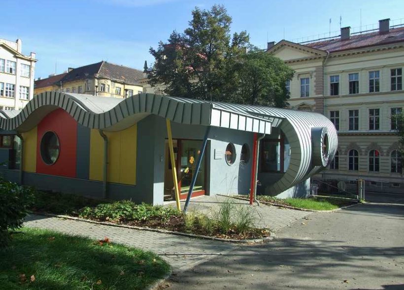 Školka v Kostelní ulici se v  architektonické soutěži Stavba roku umístila na 3. příčce.