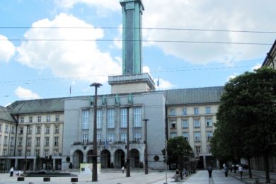 Nová radnice na Prokešově náměstí.