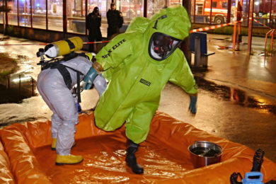 Nebezpečná chemická látka byla při cvičení umístěna ve stanici metra Anděl.