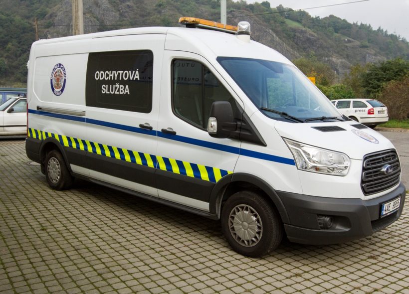 Dvě nová vozidla odchytové služby nyní jezdí v pražských ulicích.