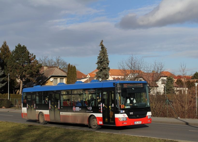 Do Prosecké ulice se vrací autobus linky 302.