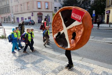 Obří koláče, zubní kartáčky nebo králíci začátkem příštího roku zmizí z centra