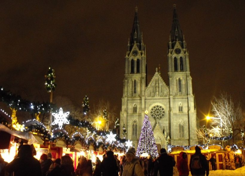Vánoční trhy náměstí Míru každý rok přivítají tisíce návštěvníků
