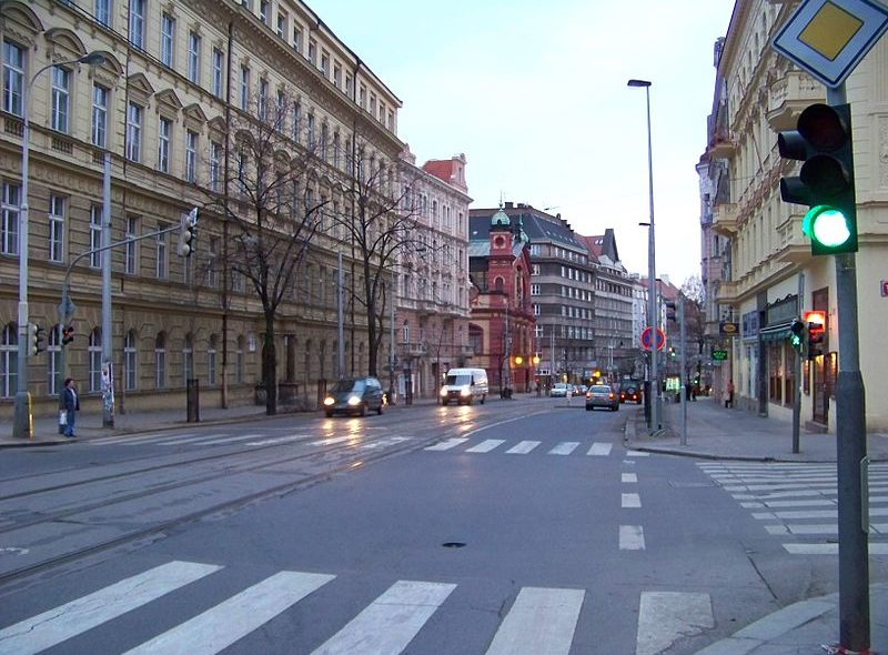 Úpravy různých částí ulice budou probíhat koordinovaně díky spolupráci IPR Praha a Dopravního podniku.