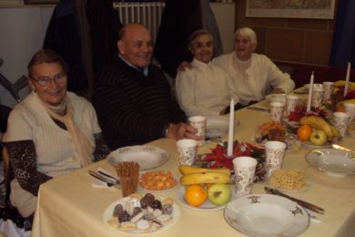 Na Vánoce se koná v centru tradiční štědrovečerní večeře pro seniory.