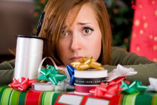 Má předvánoční shon a samotné stresy, které zažínáme v souvislosti s organizací zimních svátků nějaký vliv na mozek? Proč nám může Vánoce zkazit i sebemenší nesoulad? A proč mají koledy tak „léčivé“ ú