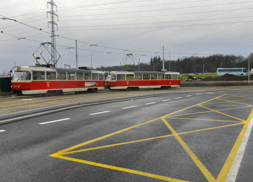 Společná rozšířená smyčka pro tramvaje a autobusy na Vypichu