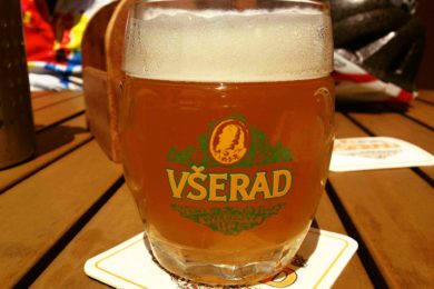 V rámci gurmánské akce na Karlštejsku nemůže chybět návštěva pivovaru ve Všeradicích.