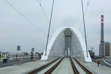V neděli nebudou jezdit tramvaje přes Trojský most.