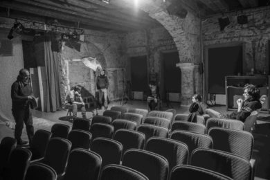 Divadelní zkouška ve Vile Štvanice