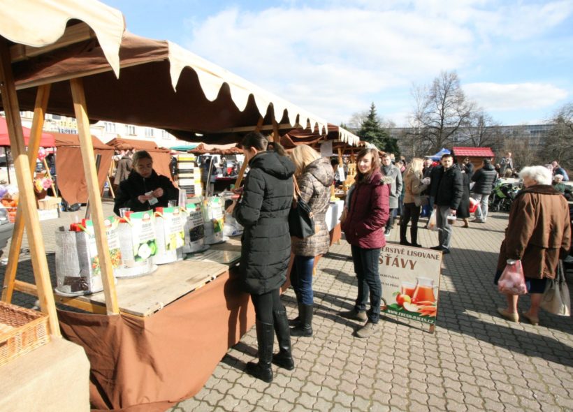 Farmářské trhy KubáŇ - foto Jan Bělohubý