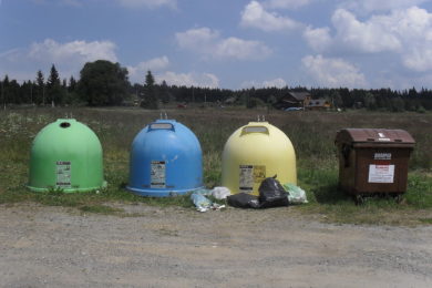 V Lysolajích je nové místo kam je možné odkládat tříděný odpad (ilustrační foto).