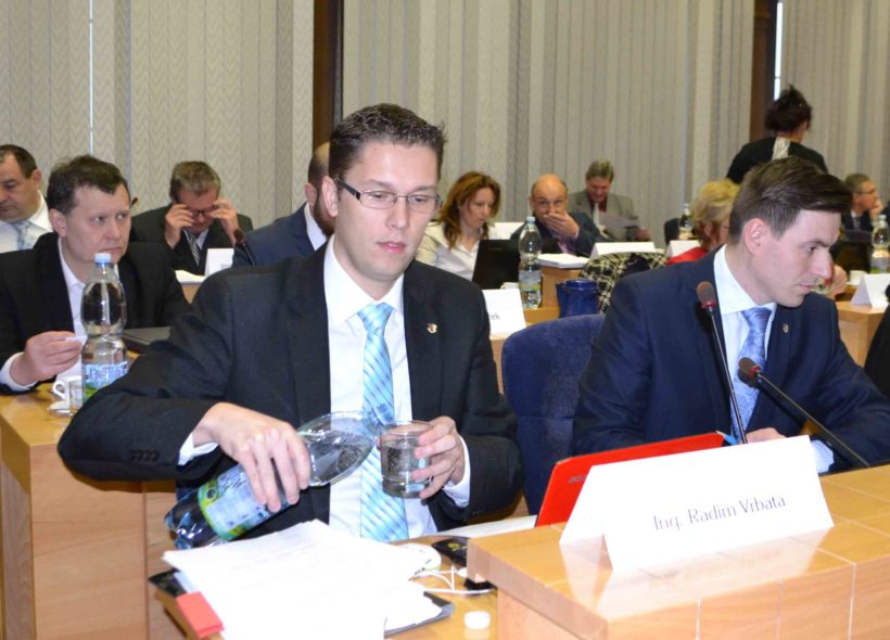 Zastupitelé Hnutí ANO 2011 Radim Vrbata (vlevo) a Petr Gaj.