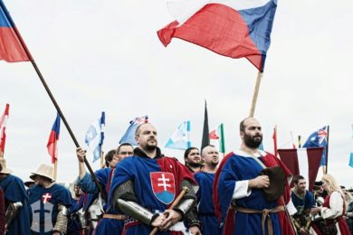 Mistrovství světa v plně kontaktním středověkém boji přilákalo do Prahy týmy z více než třiceti zemí světa