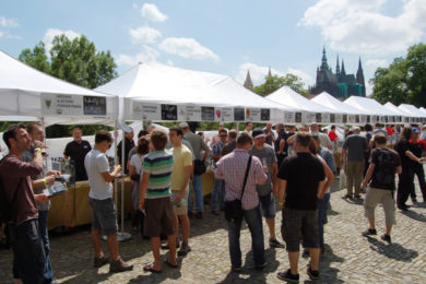 Festival Pivo na Hrad je reprezentativní přehlídkou českých minipivovarů.