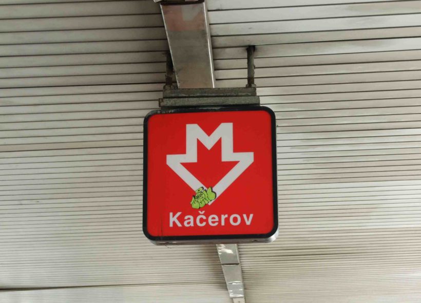 Zátěž stanice Kačerov je větší než byla původně plánována.