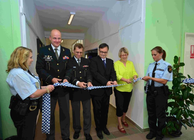 Slavností otevření nové služebny městské police na Větrníku.