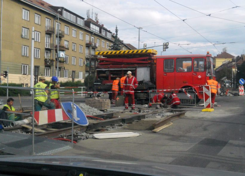 Rekonstrukce ulic Prahy 10 budou pokračovat i v následujícím roce.