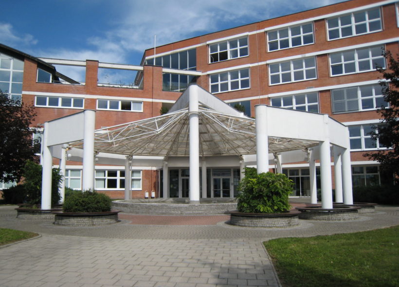 Budova zdravotnické školy ve Zlíně.